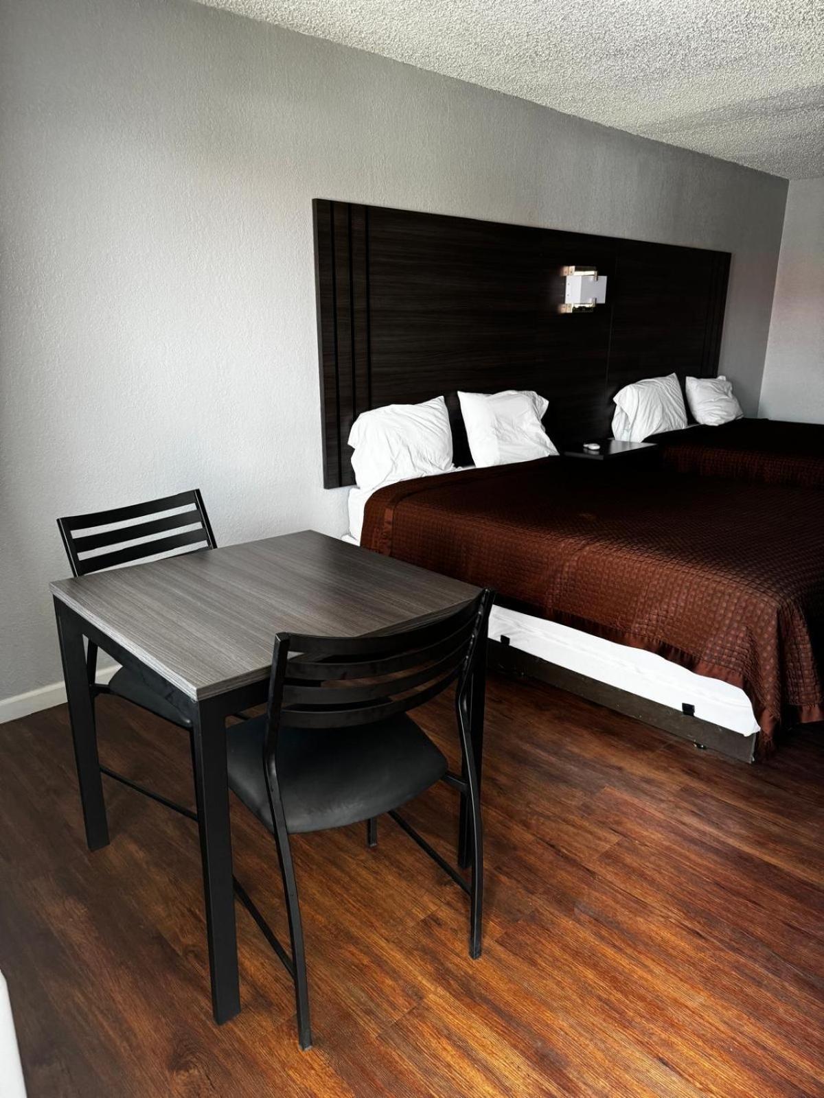 Lone Star Inn Cisco エクステリア 写真