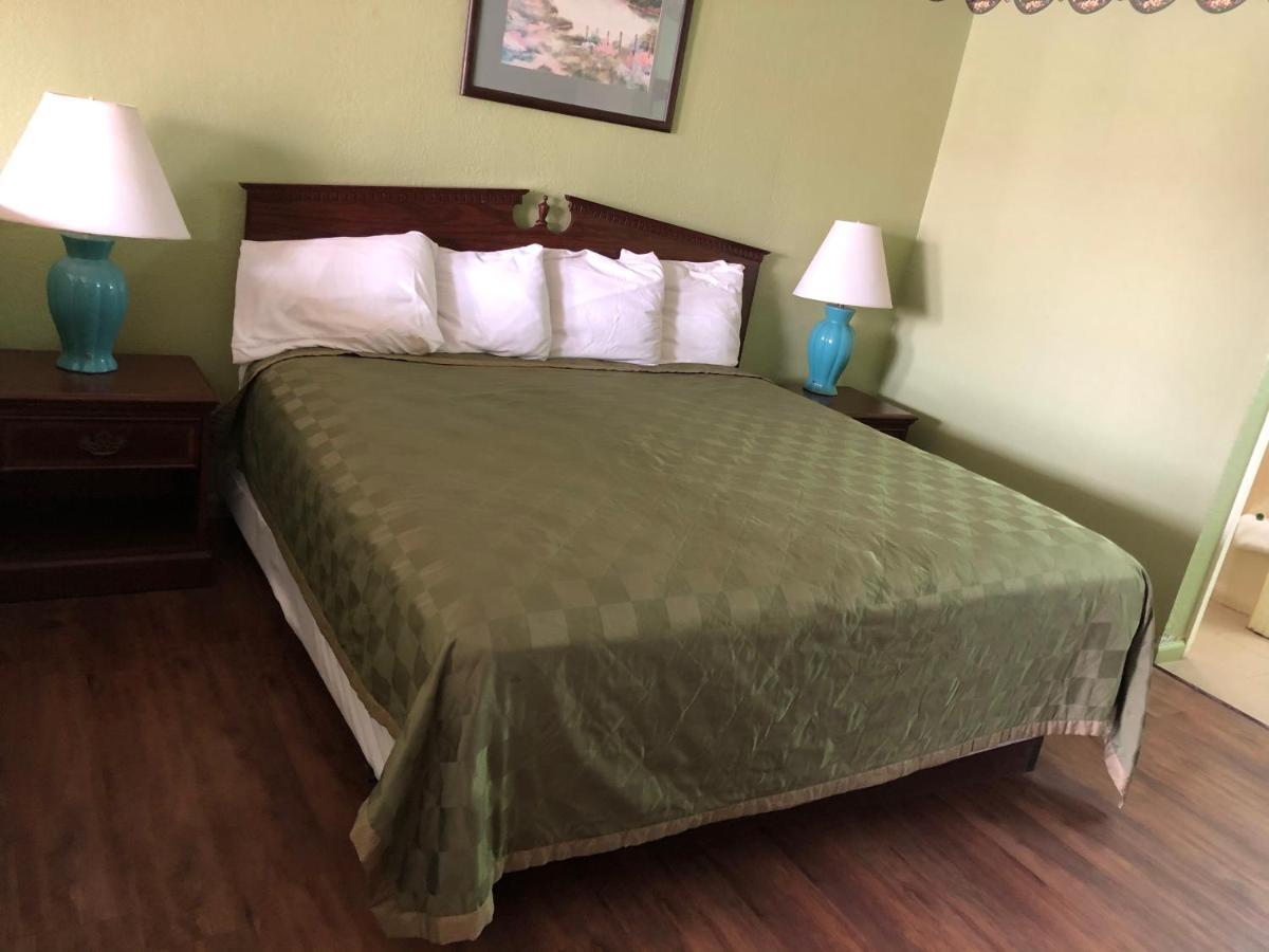 Lone Star Inn Cisco エクステリア 写真